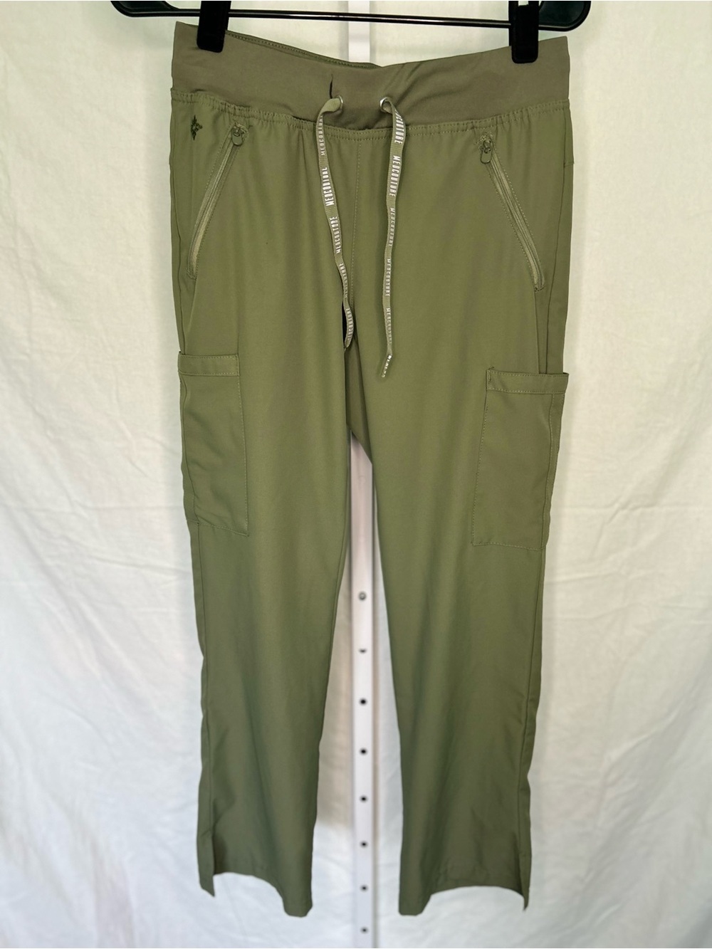Med Couture Touch Olive Green Scrub Jogger Yoga Pants Small petite